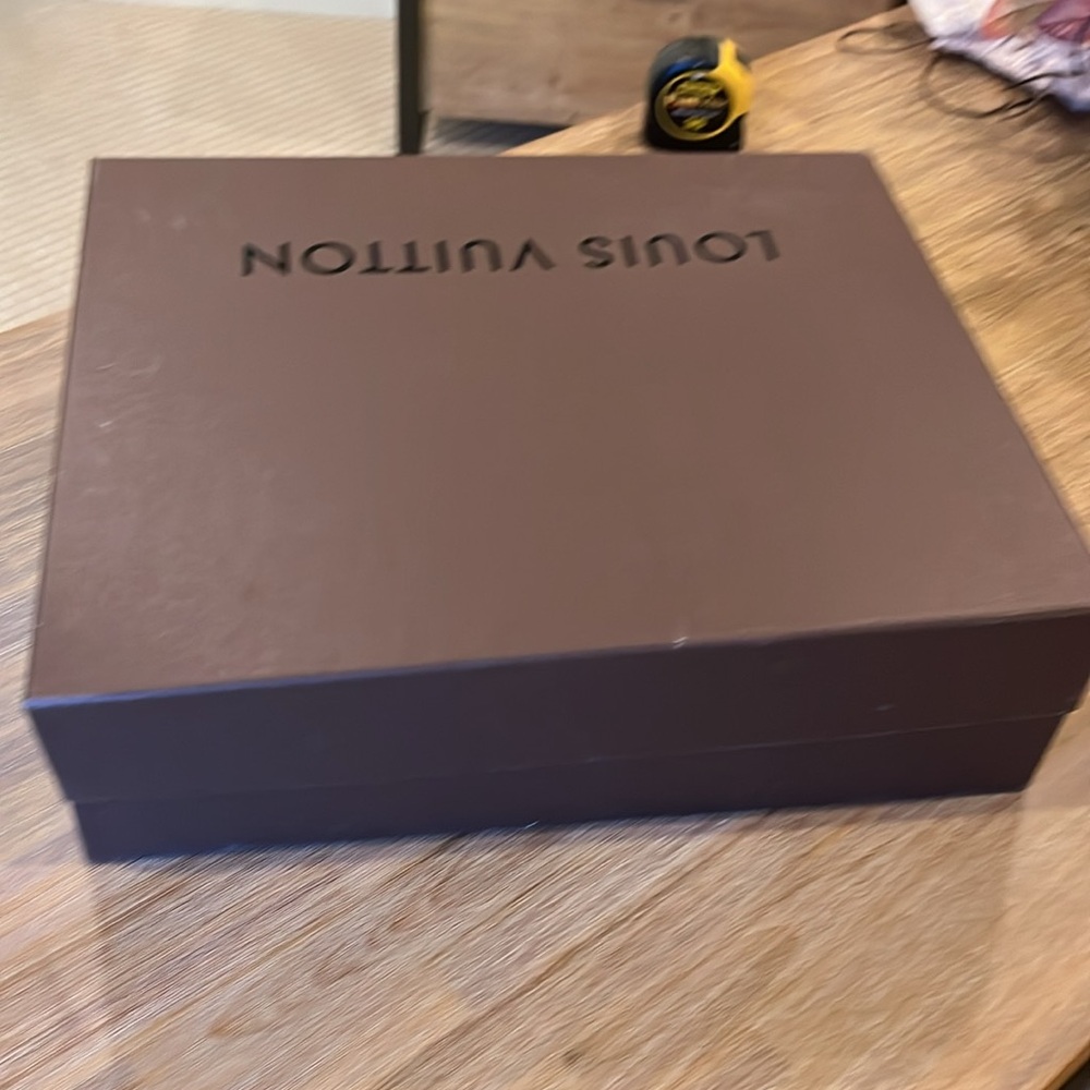 Louis Vuitton Box - Picture 3 of 12